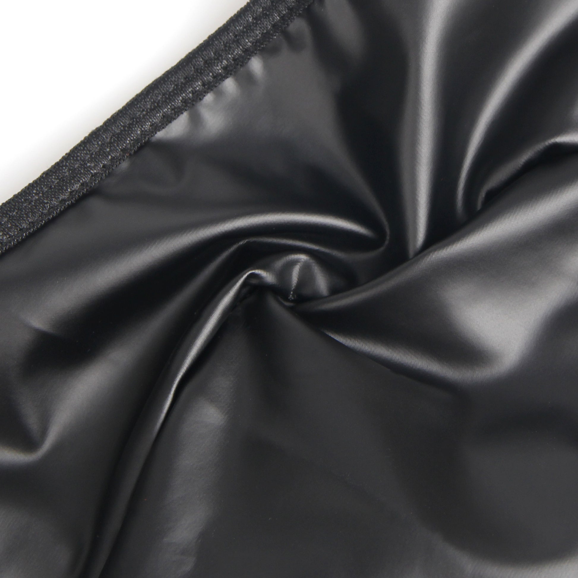 Eleganter Wetlook Body PVC Teddy Reißverschluss Spitze Diva Nachtwäsche S/XL - R81377 von Lau-Fashion für verführerische Auftritte.