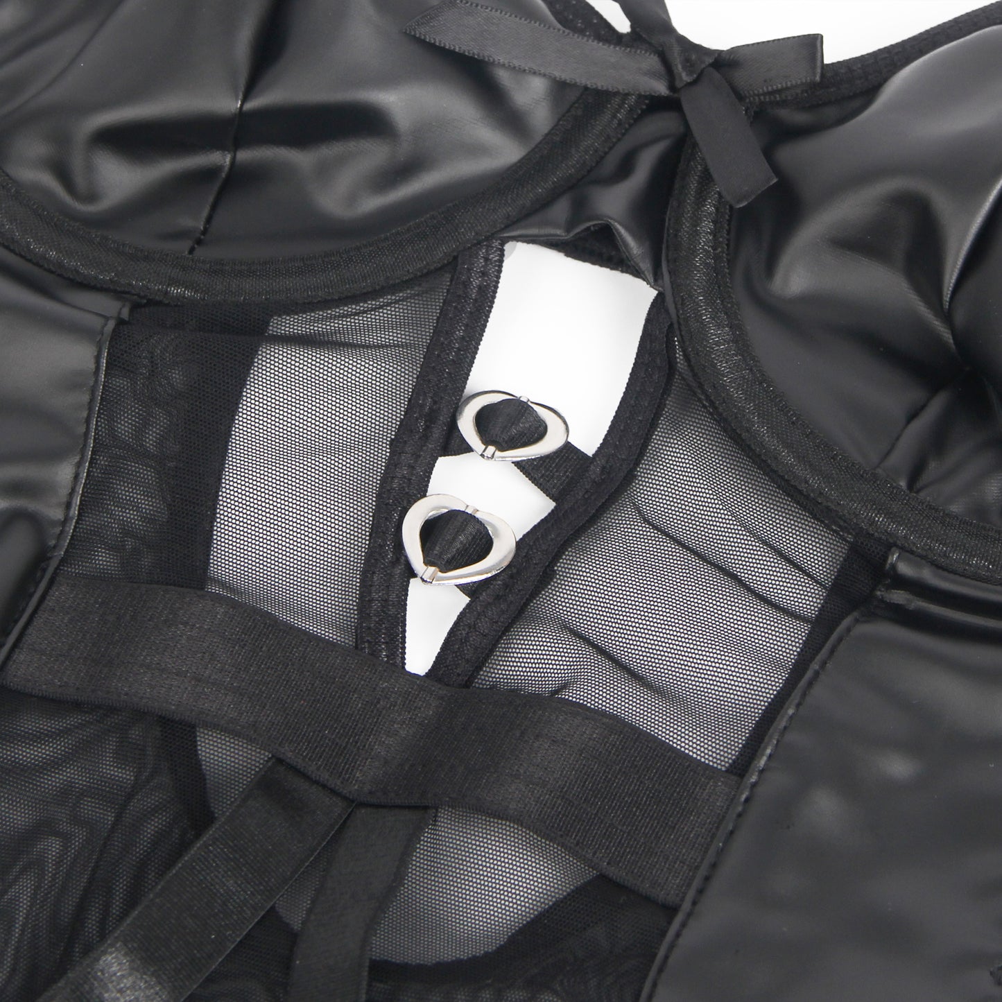 Schwarzer PU-Leder-Mesh-Body mit transparenten Einsätzen, Strumpfhalter & Beinschlaufen – R81373